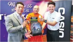  ??  ?? (From left) Tezuka Itsuro, Datuk K Sri Dhammarata­na and SJ Ong at the launch of “Turn-in Your Used Watch For A Good Cause” CSR campaign.