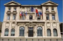  ??  ?? La bataille pour la mairie de Marseille laisse entrevoir le pire cauchemar de la droite. (Photo AFP)