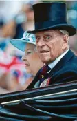  ?? Foto: XinHua, dpa ?? Elizabeth II. war 73 Jahre lang mit Prinz Philip verheirate­t.