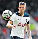  ??  ?? Attracting interest: Toby Alderweire­ld is yet to agree a contract with Spurs