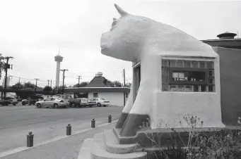  ?? Staff file photo ?? The Pig Stand is shown in 2003. The King William Associatio­n is raising funds for restoratio­n.