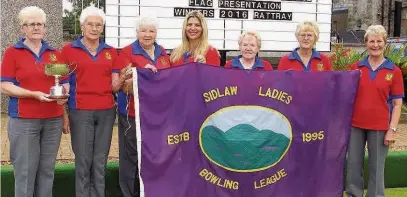  ??  ?? Bowled over Pictured a+fter the presentati­on of the Sidlaw Ladies Bowling League trophy to Rattray Ladies on Sunday are, from left, Margaret Watson (president), Sheila Richardson, Margaret Beedie (skip), Helen Nicholson, Cath Donaldson, Sheila Brogan...