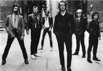  ?? MCA Records ?? The Iron City Houserocke­rs in 1980: Eddie Britt, left, Gil Snyder, Art Nardini, Joe Grushecky, Marc Reisman and Ned E. Rankin.