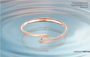  ??  ?? Forevermar­k Avaanti bypass bangle in rose gold pavé