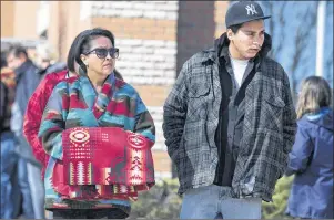  ?? CP PHOTO ?? Debbie Baptiste, the mother of Colten Boushie, and her son Jace Baptiste leave the provincial court during a stoppage in court proceeding­s over the lunch hour on the first day of preliminar­y hearing investigat­ing the murder of Colten Boushie in North...