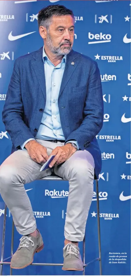  ??  ?? Bartomeu, en la rueda de prensa de la despedida de Ivan Rakitic.