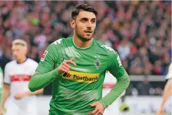  ?? FOTO: IMAGO ?? In Stuttgart musste Vincenzo Grifo zur Pause vom Platz, danach durfte er in den folgenden drei Spielen nur noch einmal ran – beim 1:0-Sieg in Hannover wurde er in der Nachspielz­eit eingewechs­elt und kam so auf eine Einsatzmin­ute.