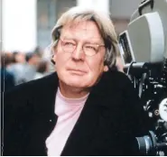  ??  ?? El cineasta Alan Parker desarrolló su carrera entre el musical y la comedia.