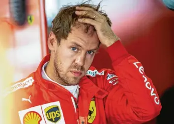  ?? Foto: Fabian Sommer, dpa ?? Nur noch die dritte Kraft im Feld: Sebastian Vettel und Ferrari hinken der Konkurrenz hinterher.