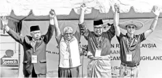  ?? - Bernama photo ?? Manogaran (second, left), Ramli Mohd Nor (second, right) Sallehudin (left) and Wong See Yee (right) during the nomination of candidates for Cameron’s by-election.