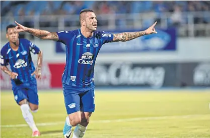  ??  ?? Chonburi’s Renan Marques celebrates his goal against Chiang Rai.