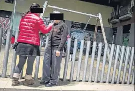  ?? LLIBERT TEIXIDÓ ?? Zona de juegos infantiles en la plaza Salvador Seguí