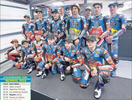  ??  ?? FOTO DE FAMILIA. Los catorce pilotos que el Estrella Galicia tiene en las diversas competicio­nes de motos.