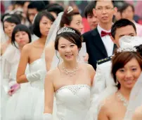  ??  ?? Over 100 million youngsters in China opting to remain single despite attaining marriageab­le age.