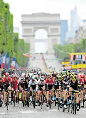  ?? BILD: SN/GEPA ?? Von Düsseldorf wollen bei der Tour de France alle nach Paris.