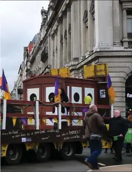  ??  ?? The Wexford London Assocation’s float in the London parade 2013. A suggestion by Cllr Ireton that the county council sponsor a float in this year’s London parade did not find favour.