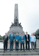  ??  ?? Instituto Cervantes director general Luis García Montero (third from left) paid homage to José Rizal at Luneta Park in September 2019. With him were the author and Spanish Ambassador Jorge Moragas (first and second from left, respective­ly).