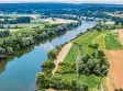  ?? Fotos: dpa ?? Deutsche Bewerbunge­n fürs Unesco‰Welterbe sind unter anderem der jüdische Fried‰ hof in Mainz, die Künstlerko­lonie Mathildenh­öhe in Darmstadt, der Limes entlang der Donau sowie die Kuranlagen in Bad Kissingen.