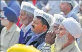  ??  ?? AAP boss Arvind Kejriwal has been donning the turban at rallies across Punjab; while the party’s trademark cap has been relegated to the background.