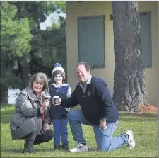  ??  ?? KIOSK PLAN: Libby Peucker, Dusty Peucker, 4, and Keith Fischer at Green Lake where North West Grampians Lions branch hopes to reopen a kiosk.Picture: PAUL CARRACHER