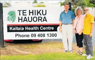  ?? PICTURE / SUPPLIED ?? CHANGES AFOOT :Dr Douglas Mearns (left), who is about to retire after 27 years as a GP in Kaitaia, with Drs Kathy Bakke and Peter de Wolfe.