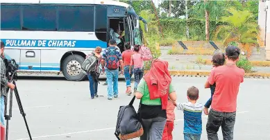  ?? FOTO: EL HERALDO ?? Actualment­e los hondureños que solicitan asilo en Estados Unidos son retornados en condición de calle a México a esperar una respuesta.