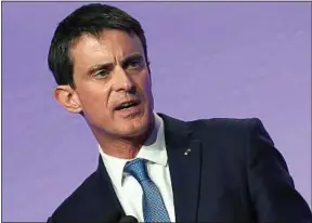  ??  ?? Manuel Valls ne croit pas au revenu universel de Benoît Hamon.
