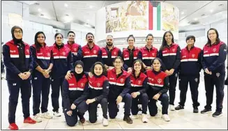  ?? ?? Kuwait cricket team pose for a group photo before its departure to Malaysia.