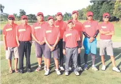  ??  ?? Lester (third left) with the other members of Tee Off Club.