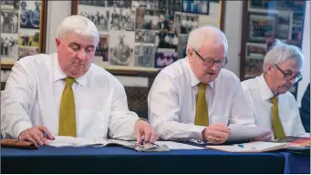  ??  ?? Avondhu GAA Chairman, Barry Aherne, gives his opening addres to members at last weekend’s Avondhu GAA Convention in Fermoy. Photo by Eric Barry