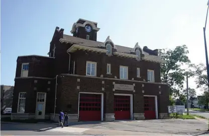  ?? DAVE JOHNSON WELLAND TRIBUNE FILE PHOTO ?? Welland’s former fire hall on Division Street is an Edwardian classical-style building and one of the last 1920s-era fire stations with some original equipment.