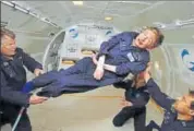  ?? AFP ?? Stephen Hawking experience­s zero gravity during a flight over the Atlantic Ocean in 2007.