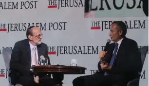  ?? (Marc Israel Sellem/The Jerusalem Post) ?? DIPLOMATIC CORRESPOND­ENT Herb Keinon (left) interviews UN Special Coordinato­r for the Middle East Peace Process Nickolay Mladenov at the Jerusalem Post Diplomatic Conference yesterday.