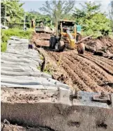  ?? /ARCHIVO CUARTOSCUR­O ?? Rehabilita­ción del en Oaxaca
Tren Transístmi­co,