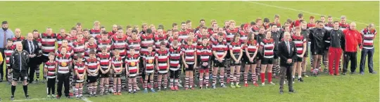  ??  ?? Silent tribute Representa­tives of all Stirling County sections paid their respects to former captain Al Munn who died recently