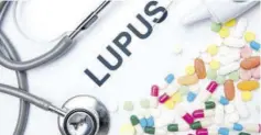  ?? ?? People with lupus should avoid the sun and use sunscreen before sun exposure.