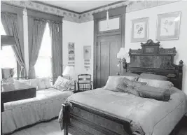  ?? FLORIDARAM­BLER ?? The grand 1845 Herlong Mansion in Micanopy is now a bed and breakfast.