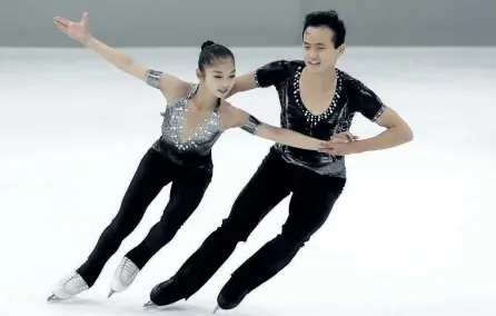  ?? THE ASSOCIATED PRESS FILES ?? Ryom Tae-ok and Kim Ju-sik of North Korea compete during the pairs short program at the Figure Skating-ISU Challenger Series in Oberstdorf, Germany, in Sept. 2017.