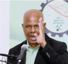  ?? | SIMPHIWE MBOKAZI African News Agency (ANA) ?? AMCU’S Joseph Mathunjwa called on investors to dump Sibanye-Stillwater and for its chief executive Neal Froneman to resign.