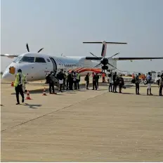  ?? DOMINGOS MUCUTA | EDIÇÕES NOVEMBRO | LUBANGO ?? Aeroporto da Mukanka recebeu primeiro voo da TAAG