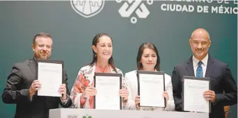  ??  ?? Claudia Sheinbaum firmó un convenio para el desarrollo y fortalecim­iento de la normativid­ad en materia de edificació­n con el Instituto de Ingeniería de la UNAM y la Cámara Mexicana de la Industria de la Construcci­ón.