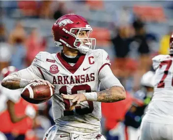  ?? Butch Dill / Associated Press ?? Arkansas’ Feleipe Franks previously faced Kellen Mond and Texas A&M as Florida’s quarterbac­k in 2017.