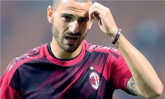  ?? (Foto Canoniero) ?? Nella testa di Leo Leonardo Bonucci, 30 anni, la scorsa estate è passato dalla Juve — dove è stato dal 2012 al 2017 e ha vinto sei scudetti — al Milan: l’avvio è stato deludente