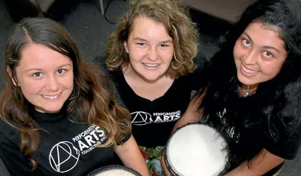 ?? CHRISITNE WALSH/ FAIRFAXMED­IA NZ ?? Teenagers Jeeza Vivian, Eleanor Grieve, and Keelin Aspeling, excited to be taking their tribal beat to the regions young people.