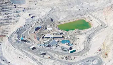  ?? REUTERSPIC ?? An aerial view of Anglo American’s Los Bronces copper mine at Los Andes mountain range in Chile. –