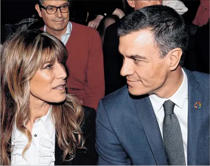  ?? ?? Madrid. Pedro Sánchez y su esposa María Begoña Gómez, durante un evento público en febrero de 2023.