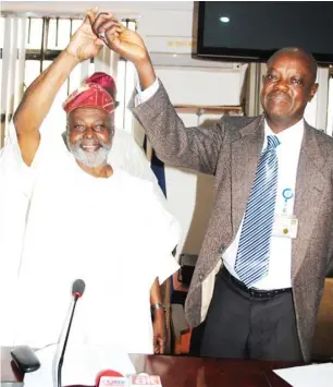  ??  ?? The Chairman Governing Council of University of Ilorin Dr. Abdullahi Jubril Oyekanmi (left) presents the new Vice Chancellor of the university, Prof. Sulyman Age Abdulkaree­m to the press yesterday.