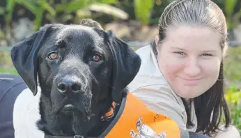  ?? ?? Greg the assistance dog from Empower Assistance Dogs with Abbygail Crosby,