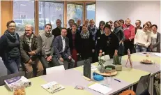  ?? FOTO: NN ?? Bürgermeis­terin Sonja Northing und Mitarbeite­r der Stadtverwa­ltung waren zu Gast in der Grundschul­e An den Linden.