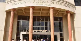  ?? F.E. ?? El caso se ventiló enla justiciaa de Santiago.